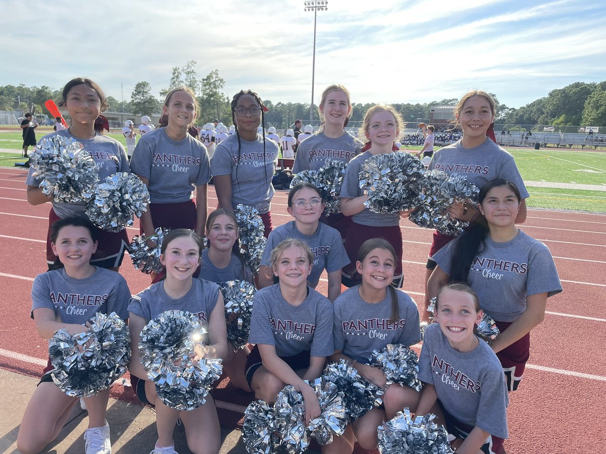 Mrs_DBattle's tweet image. Our cheerleaders are shining brighter than the sun on our first game!
#TMSCheer @HumbleISD_TMS