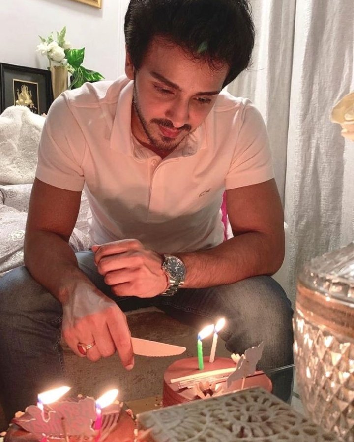 ISHQAAN_123's tweet photo. Happy birthday Param @8paramsingh  Wishing you an amazing day and a great year ahead. Love you always and forever ♾️ Be the amazing human being that you have always been. All the happiness to you ❤️ Love you so much

#HappyBirthdayParamSingh https://t.co/82rfRZ9LGU