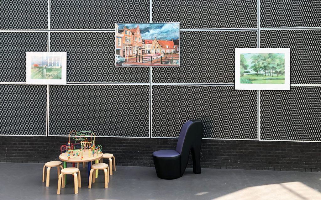 Baxkunst's tweet photo. Vandaag hebben wij de nieuwe kunstwerken van de Friese kunstenaar Jan Potma in het Atruim op mogen hangen. Deze expositie is tot en met 14 november 2021 te zien in het Atrium. 

Klik hier voor meer informatie en foto's: https://t.co/9pXTgefK0s https://t.co/gzl7sexEiy