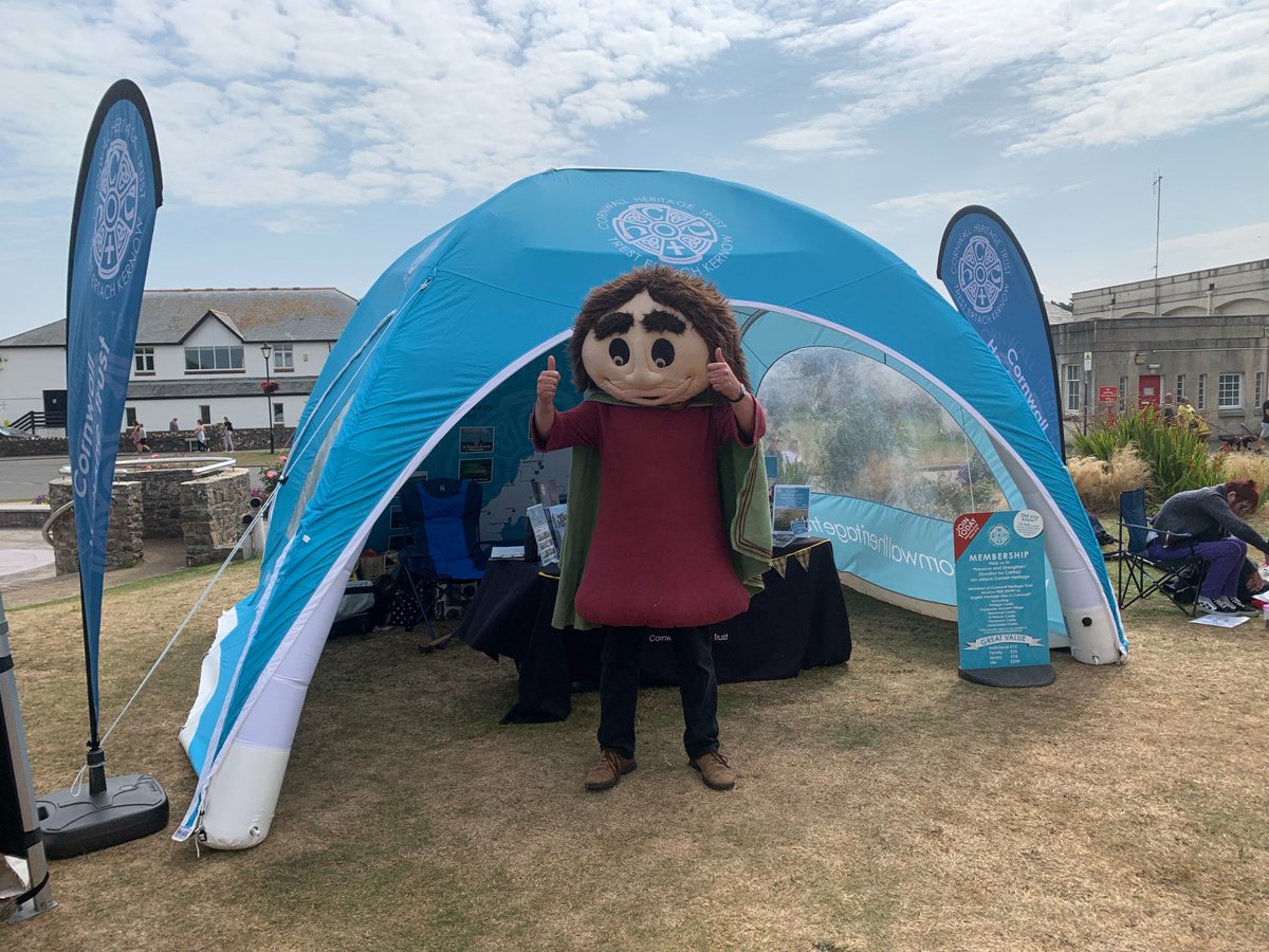 We had a great time at the Gorsedh Kernow event in Bude on Saturday, it was so nice to see everyone after such a long time working from home!! Hairy Tej was delighted to be out and about again!