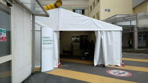viaggrego's tweet photo. #Modena, giovane paziente #cacciata dal #Policlinico perché senza #GreenPass. È #bufera: “Un fatto gravissimo” https://t.co/tRHCmOIURM https://t.co/74m8ynfVrm