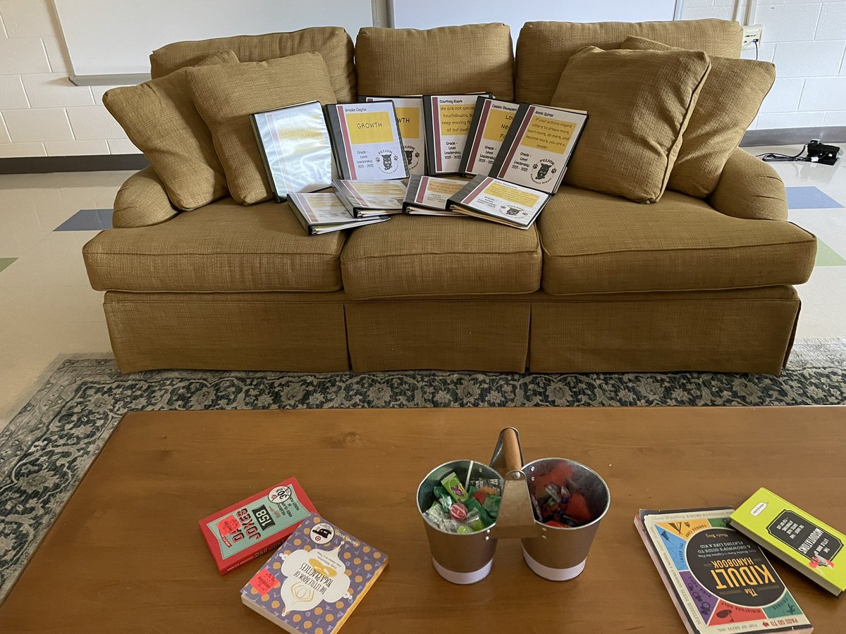 TeachGrowBloom's tweet image. Pretty excited about tomorrow’s data day where we get to zone in on the important work and asset-based thinking - plus unveil our new collaboration space / “peace corner” for staff! #onwardasone #daringleadership #assetbasedthinking