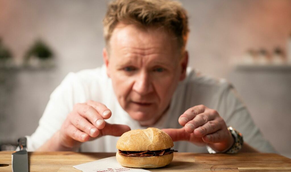 Costa Coffee Enlists Gordon Ramsay Look-Alike to Promote New Vegan Bacon Sandwich https://t.co/1tjqHnJuQx https://t.co/LVIjHiEOWx