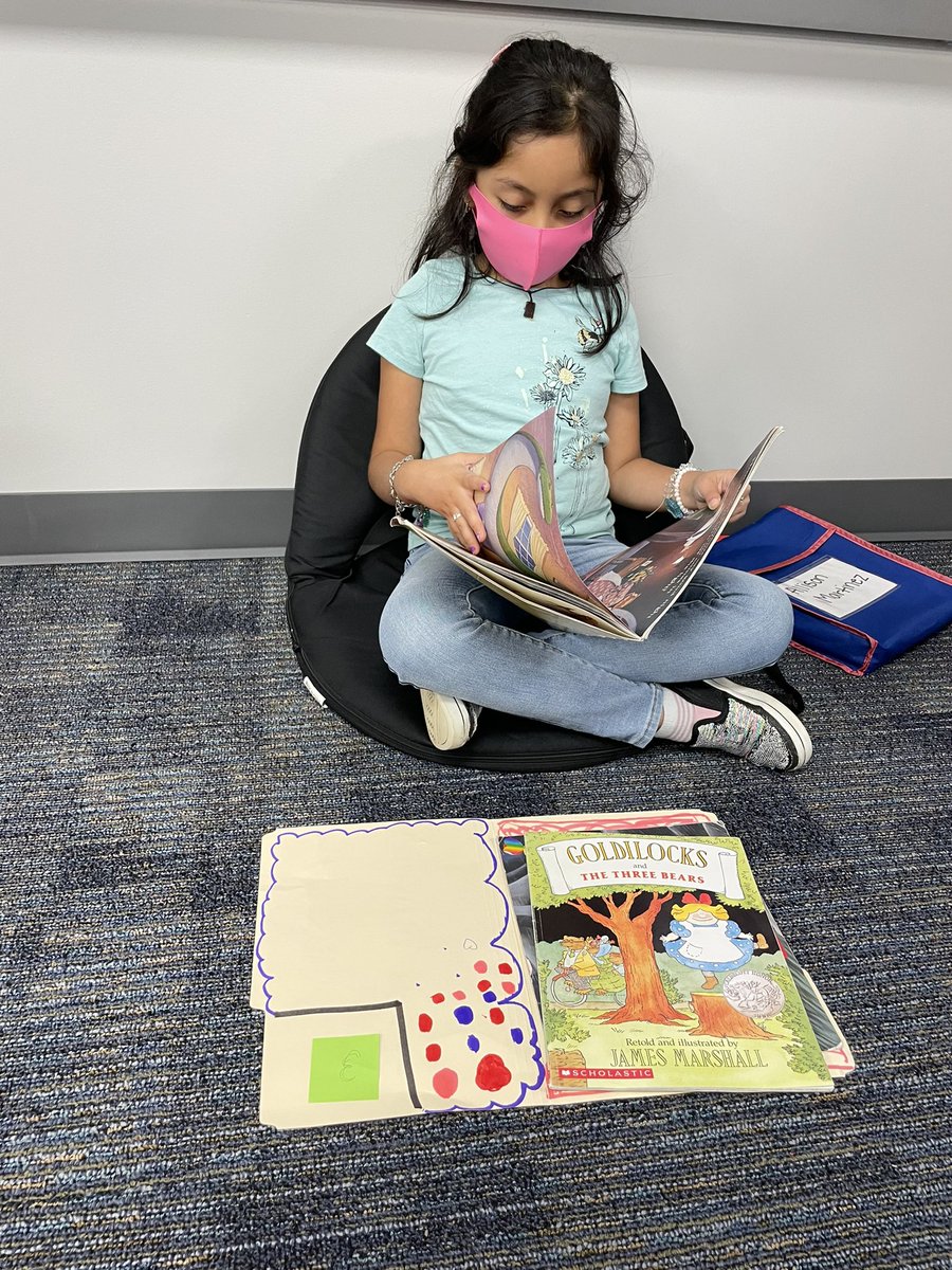 MrsPrivratsky's tweet photo. Setting reading goals with our reading mats!! @CFISDLieder #growingleiders https://t.co/vE0iqxXnWJ