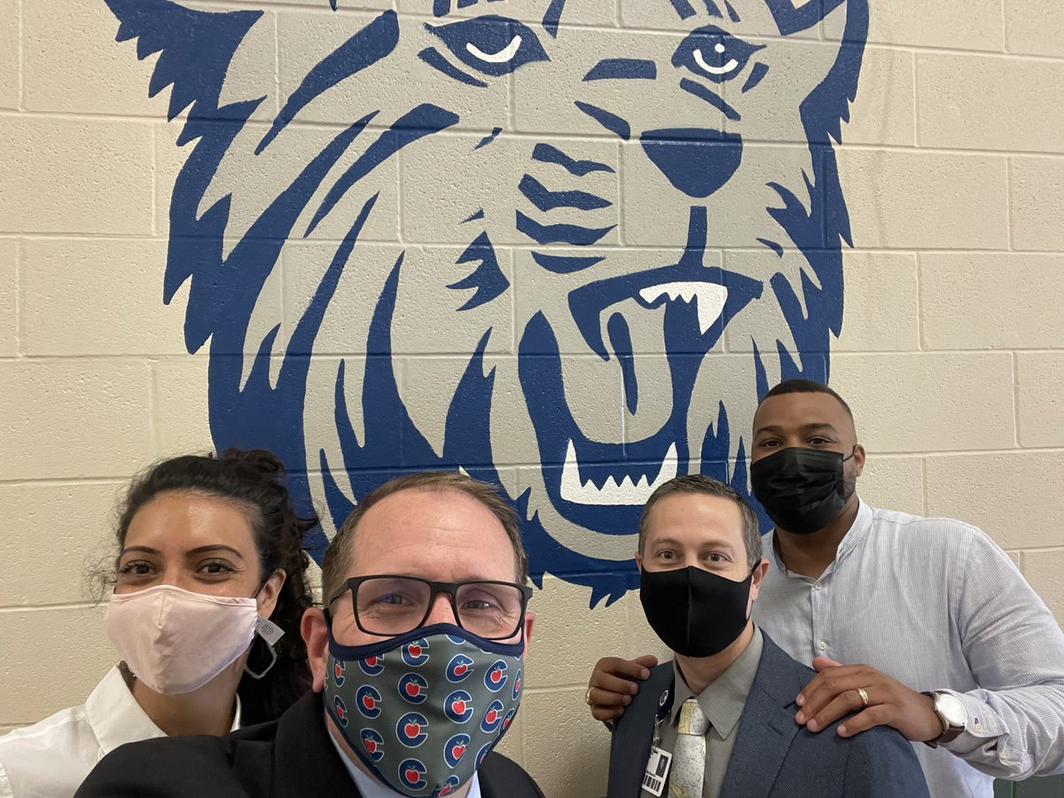 ConroeISDSupt's tweet photo. The positive momentum continues for @CryarCISD.  They have a wonderful staff that is collaborative in all that they do. Small group instruction is evident throughout the campus. Students are happy and engaged in the learning process. https://t.co/2jdVt9zkdd