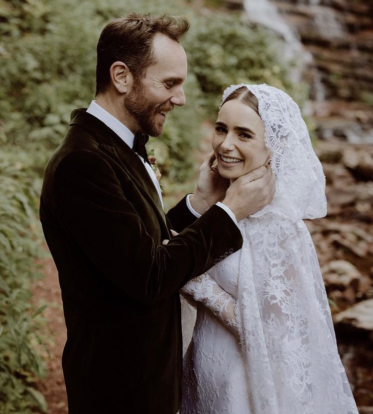 postbadlcollins's tweet photo. Gongratulations to Lily Collins and Charlie McDowell on their marriage🤍 https://t.co/B5eatY7lHm
