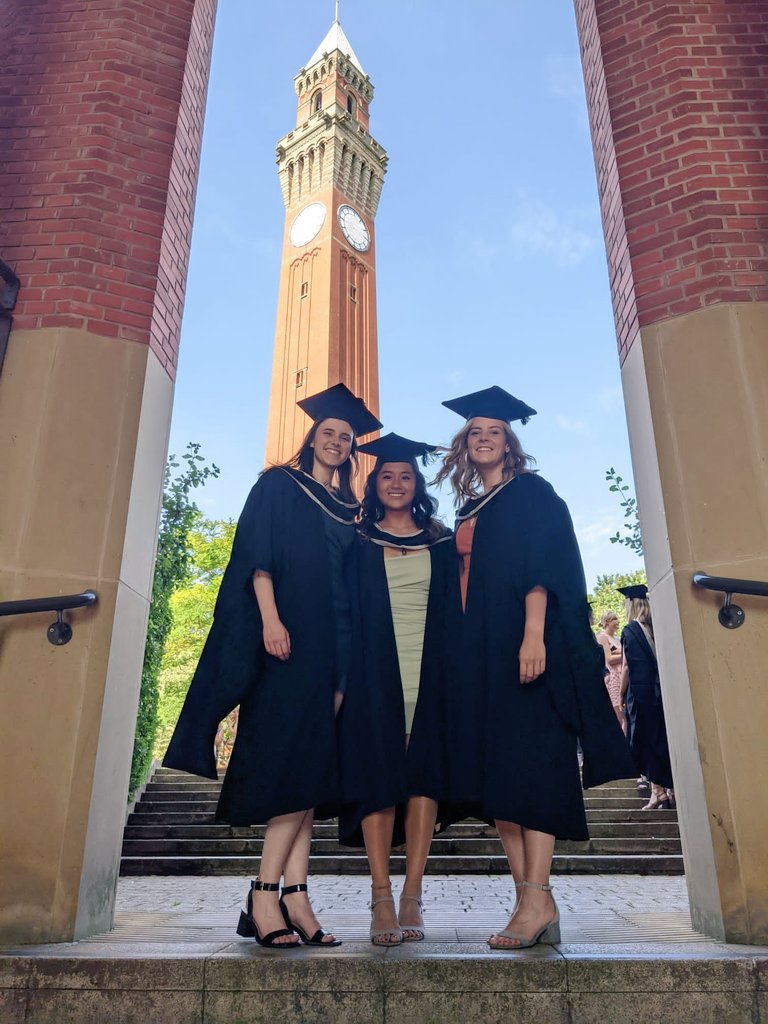 physio_abbie's tweet photo. Can't quite believe the year it's been, officially 1 year into my career as a physiotherapist and finally graduated alongside people I get to call my best friends ❤️💛💙 https://t.co/KTqcrD6dTG