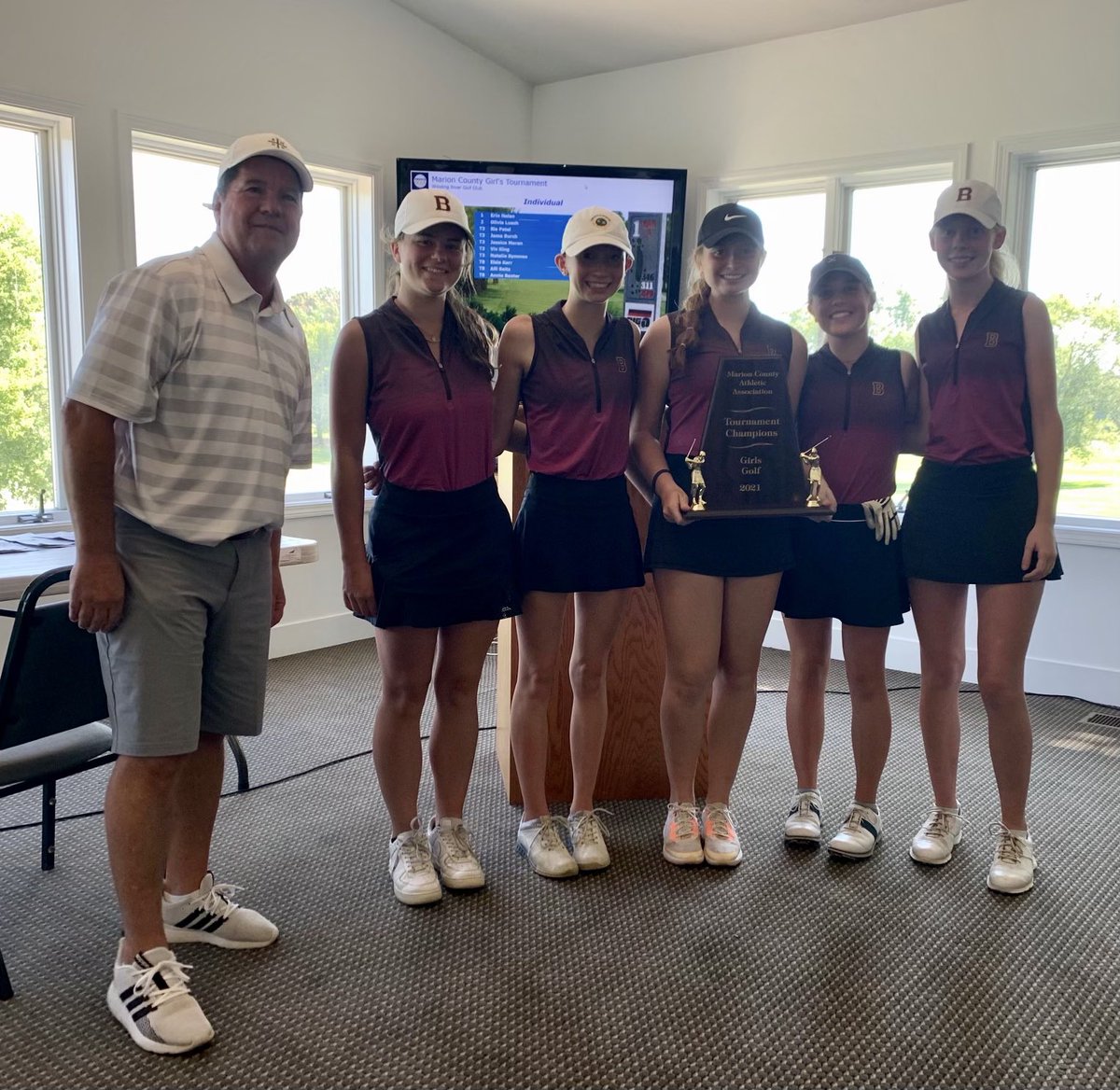 🥇⛳️🏆Congratulations @brebeufgirlsgolf on bringing home 1ST PLACE 🥇 in the Marion County Tournament today! Viv King and Natalie Symmes tied for 3RD PLACE and Ashlyn Boylen and Annie Baxter tied for 8th place!!!  Great job ladies!!! 🤩🏆🤩🏆