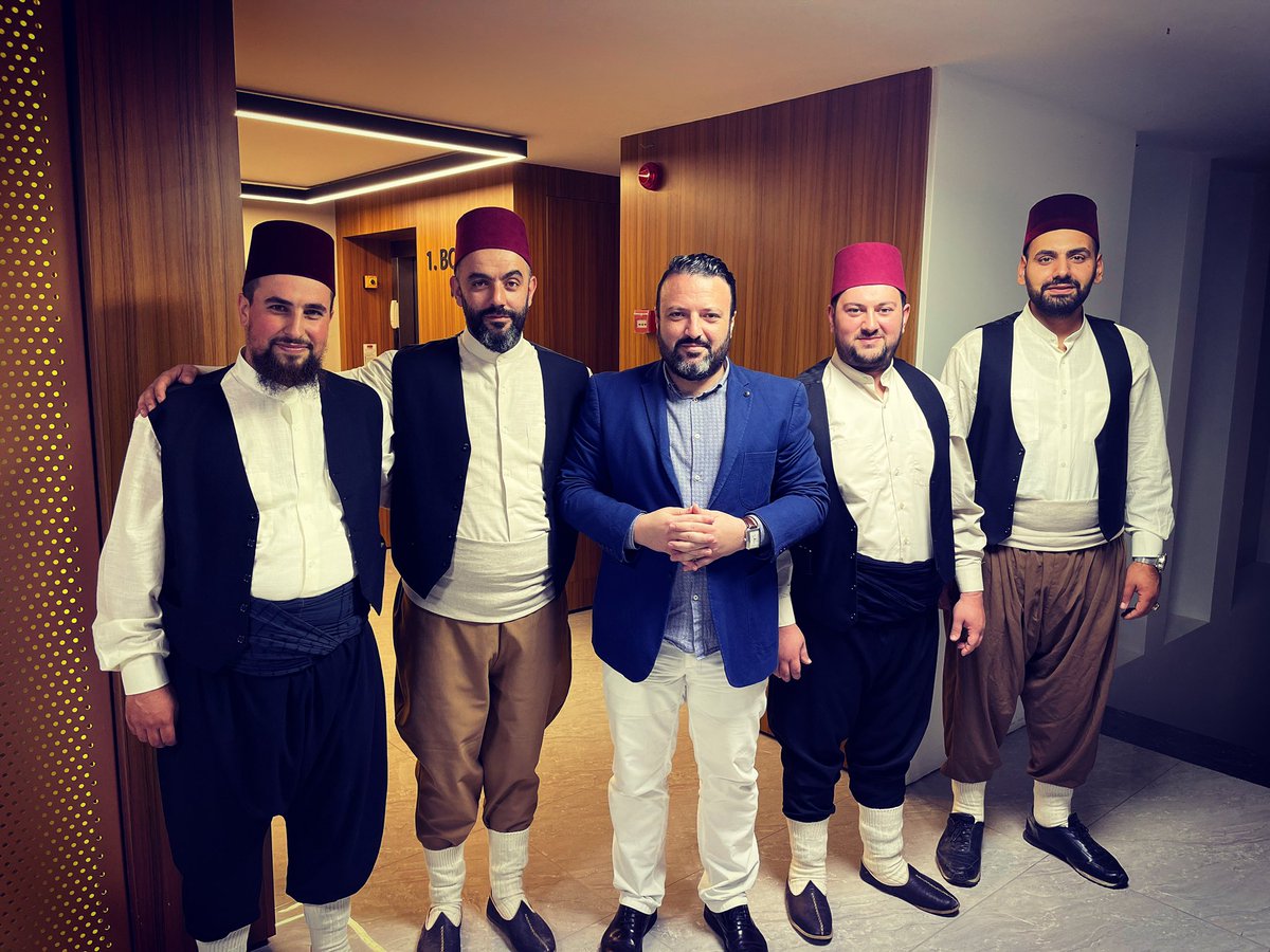 Semerkand Tv çekimleri için Bursa’dan gelen Grup Çelebi’ye çok teşekkür ediyorum.Yeni çıkan Can-ı Bekâ isimli albümlerini tedarik edip dinlemenizi tavsiye ediyorum.

<a href="/TVSemerkand/">Semerkand TV</a> 
<a href="/serorganizasyon/">Ser Organizasyon</a>