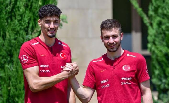 hepuzuldum's tweet image. AĞIR GELDİLER.