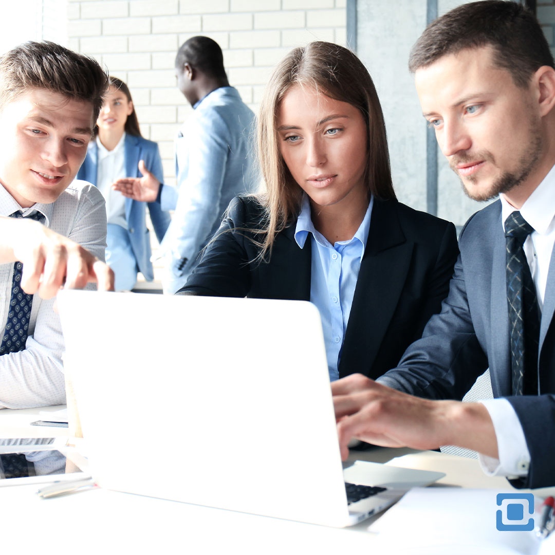 новый сервис. курьер озон фото. работа новый сервис. молодые специалисты картинки. работа новый сервис.