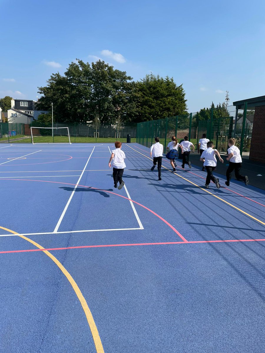 StCuthbertsPri's tweet photo. Year 6 have been setting their own personal goals today! 👍💚 #Strivingforward #StCuthbertsPSHE https://t.co/lq9gI4YdUE