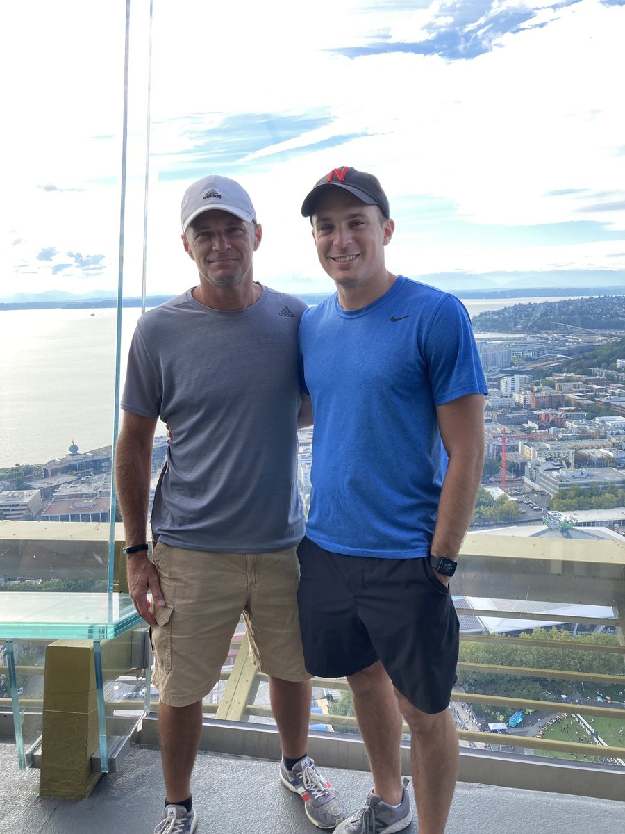 bender_dave's tweet photo. Great long Labor Day Weekend visiting my son in Seattle #LaborDay #Seattle #SpaceNeedle #OlympicNationalForest #Husky #Hike #FatherSon https://t.co/0OwQWzZAtZ