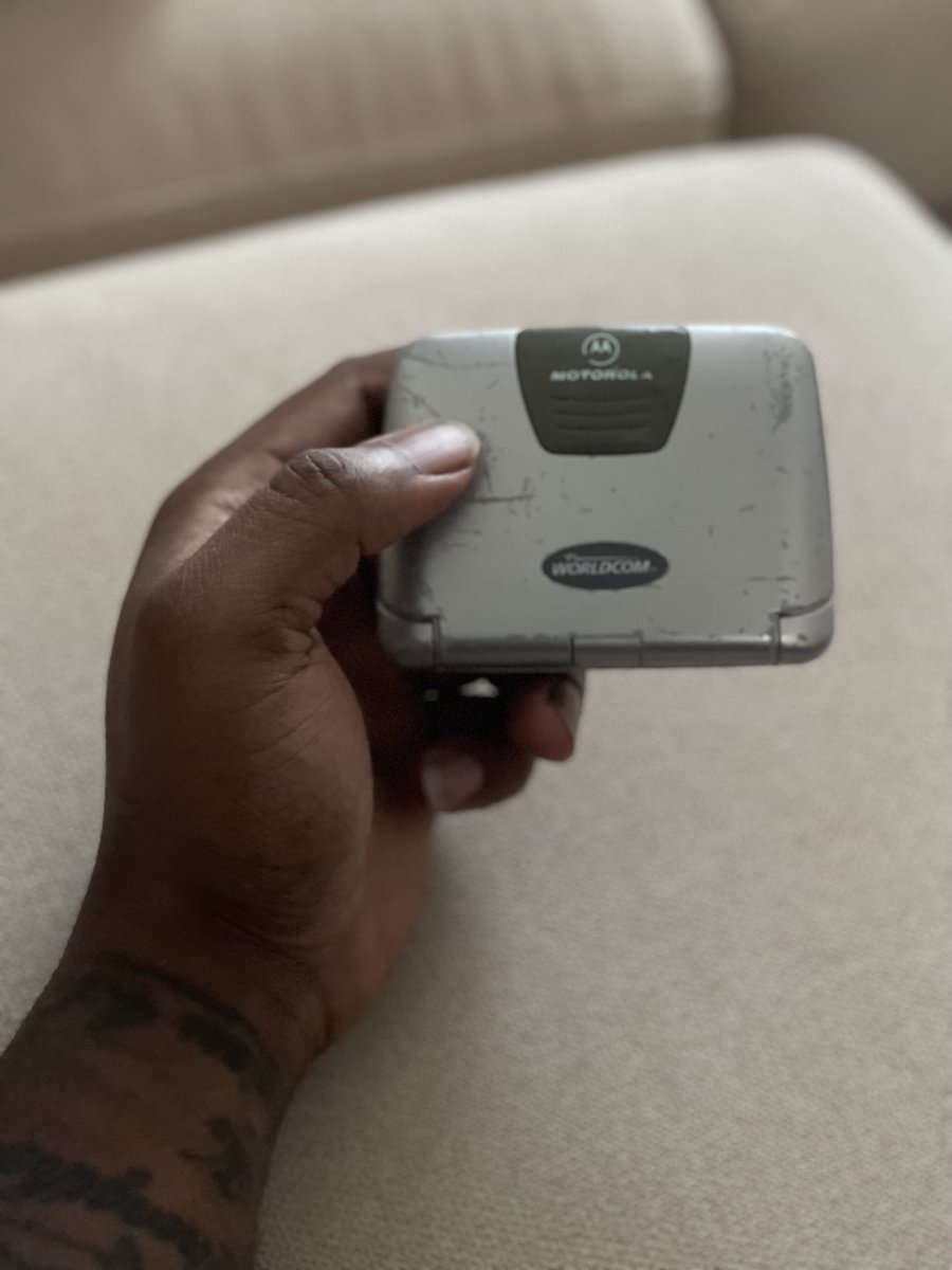 Vada_Fly's tweet image. I’m this old…… 😂😂😂 #DifferentEra