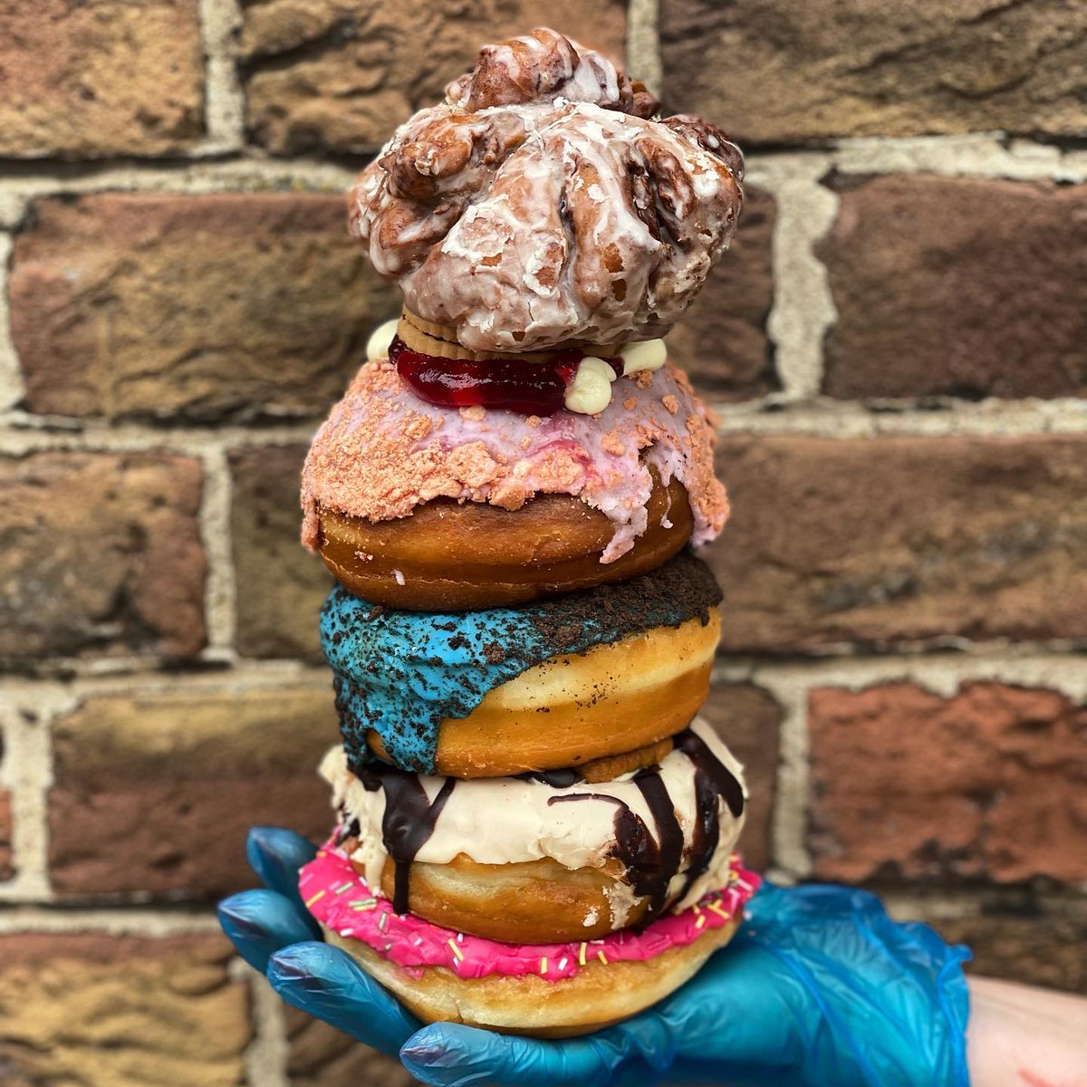coolasleicester's tweet photo. Coffee, thick shakes and big bakes. Northants favourites, Butterwick Bakery will be opening their newest store in Market Harborough. Coming soon!
Expect homemade doughnuts, brownie stacks and more.
#leicester #marketharborough #butterwick https://t.co/UnGtD1ppTA