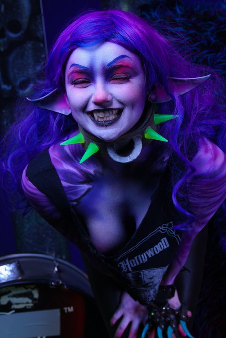 Take a walk on the Wild Side with Model Squid Vicious on My Pet Monster Girl. https://t.co/1xOUlQUQE<a href="/tag/monstergirls"class="tags"><span>#monstergirls</span></a><a href="/tag/bodypaint"class="tags"><span>#bodypaint</span></a>