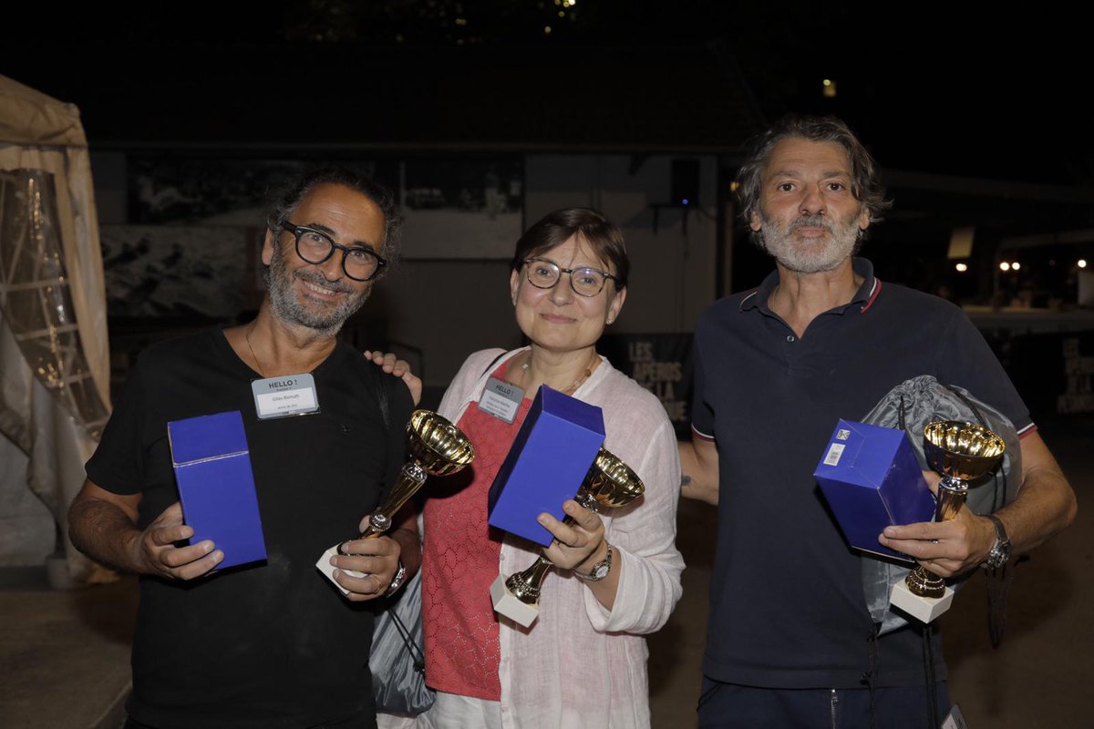 communicantsfr's tweet photo. On clôture cette belle soirée !
Merci à tou.tes les https://t.co/9vgOrRjkcC du Grand Tournoi de COM-ENT !
#Communication

Bravo aux vainqueurs !
🥇 @Infostrates 
🥈 @enviededire1 @Glory_Paris
🥉@agence_heidi https://t.co/uP7KLvaVym