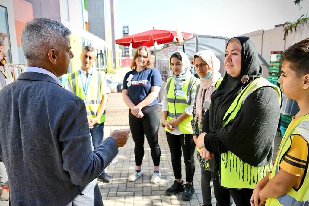 Sadiq Khan tweet media