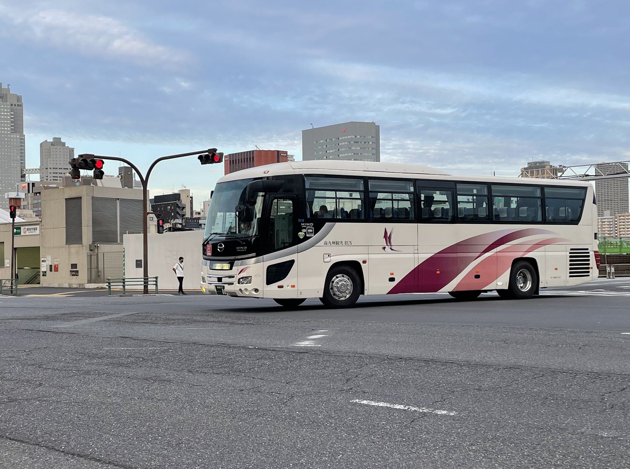 7757f 東京パラリンピック 東京大会 関係のバス 南九州観光バス 鹿児島県 こちらは再び築地デポ付近 築地市場跡地 まで移動して再度こちらのバスを撮影しました T Co Z9jyqm9gee Twitter 7757f 東京パラリンピック 東京大会 関係のバス 南九州観光バス 鹿児島県 こちらは再び築地デポ付近 築地市場跡地 まで移動して再度こちらのバスを撮影しました T Co Z9jyqm9gee Twitter