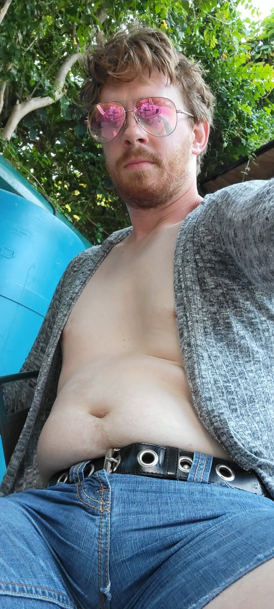 WetJimi's tweet photo. these shorts are so fun to pee in! #omorashi #wetjimi https://t.co/XgthbIp3Jf