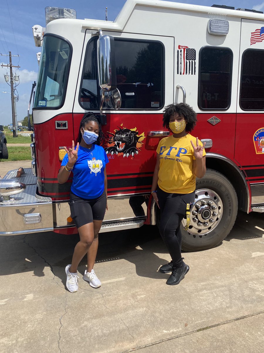 pvamupoodles's tweet image. Delta Alpha enjoyed community service before the Labor Day Weekend ❕❕❕Looking forward to working with @pvalphas again ❕ 💙💛🖤💛

#greaterservice #greaterprogress #pvamu #DeltaAlpha #SigmaGammaRho #communityfirst #communityservice