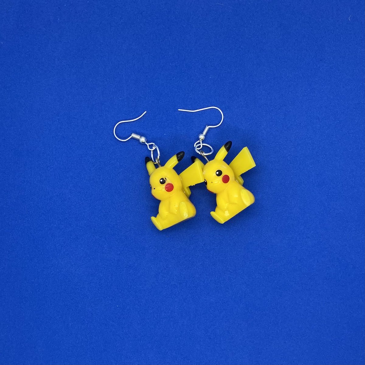 Brincos Pikachu
✨15✨