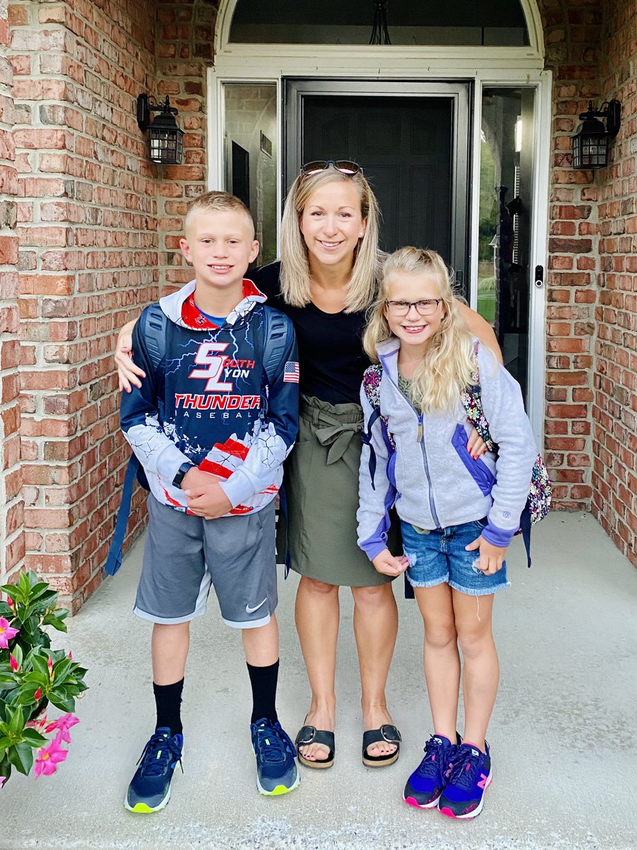 First day of school for all of us! It was a great start to a new year! #SayreShark <a href="/MillenniumMS/">Millennium Middle School</a> <a href="/SLCSD/">South Lyon Community Schools</a> <a href="/SLCSSayre/">Sayre Elementary</a>