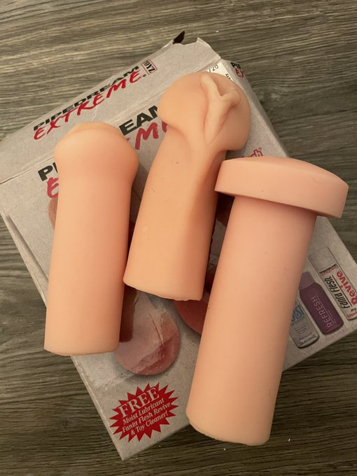 Making an video for the dyi contest on pornhub ❤️ with one show I use ?   Mouth 👄 , anal 💩, or pussy<a href="/tag/columbusoh"class="tags"><span>#columbusoh</span></a><a href="/tag/freakythread"class="tags"><span>#freakythread</span></a><a href="/tag/leakedvideo"class="tags"><span>#leakedvideo</span></a>