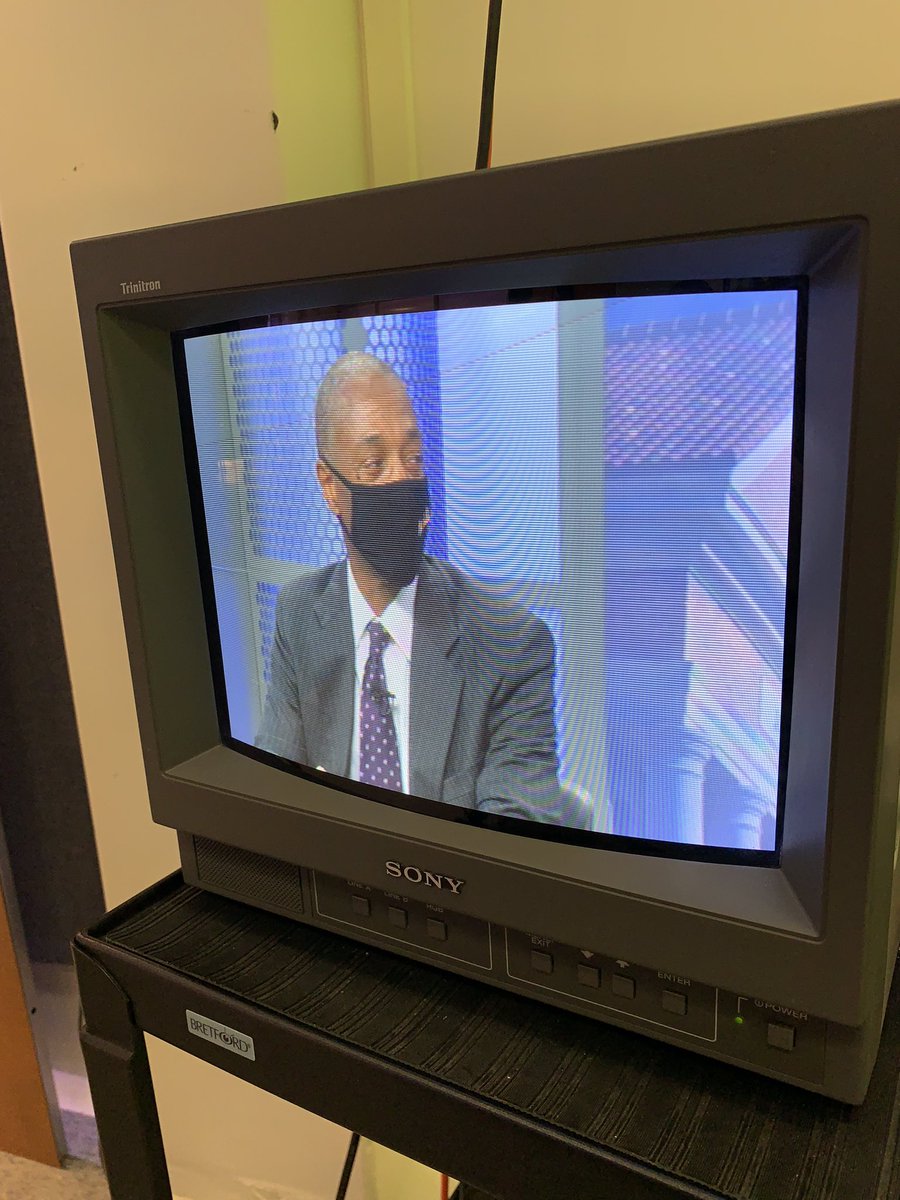 AbbiRochaTV's tweet photo. #HAPPENINGNOW @WFTate4 is interviewing with @lsutigertv @AllyArose108 about the start of a new semester, Hurricane Ida and campus safety. @LSU #LSUTTV https://t.co/bMhEDB0Mqu