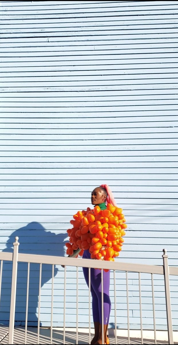 VMarieVrt's tweet image. I think I should be considered a balloon artist