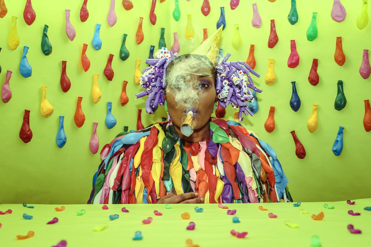 VMarieVrt's tweet image. I think I should be considered a balloon artist