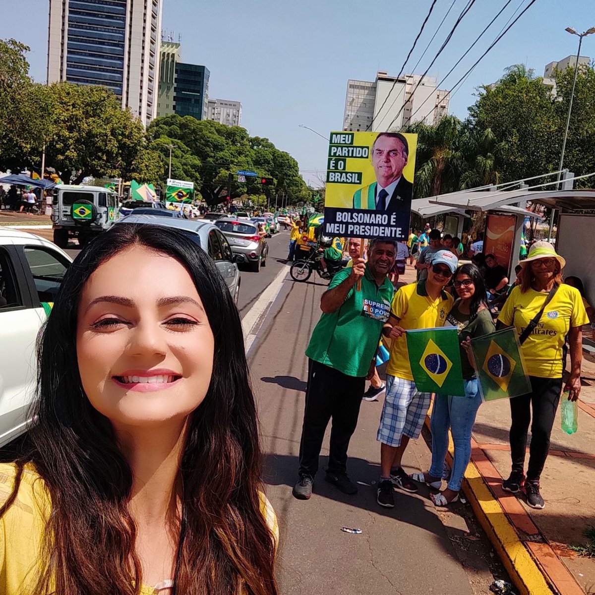 alineanajulia's tweet photo. Foi lindo demais!!! 🇧🇷🇧🇷🇧🇷🇧🇷🇧🇷

Campo Grande-MS.

#7deSetPelaLiberdade https://t.co/CHxiWBQlck