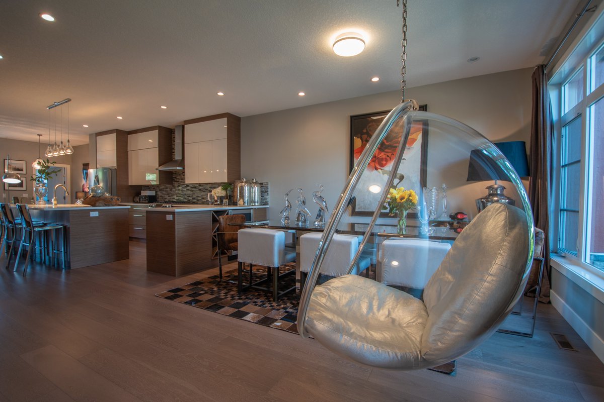 An_W_A_R's tweet photo. #infill #YYC #capitolHill #FSBO  >3100 SqFt livable space, Dble Garage, front parking 15 min radius DwnTwn, #FMC #UoC #SAIT biking trail, Park, Schls wlkng dstnce CallTxt 587-57-999-02 @ZainJelani21 @AnmolMD @CBCCalgary @CTVCalgary @CTVCalgaryBRK @realtordotcom @cityofcalgary https://t.co/DMc8g6Dk9S