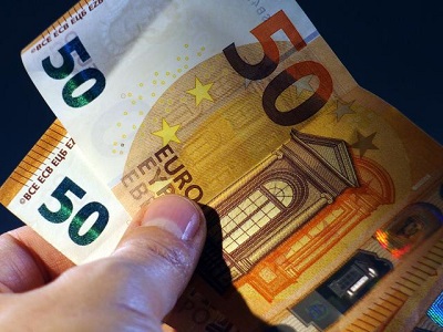 FXTMid's tweet photo. Selamat Siang #traders 

Yuk kita cek #Market #Analisis #FXTM siang hari ini
Trade of the Week: EUR to react to ECB’s tapering cues https://t.co/z7Pe7YtyFz

#FXTMId #ForexTime #Forex #Trading #MarketAnalysis #Rabu https://t.co/iZLVDzXYSF