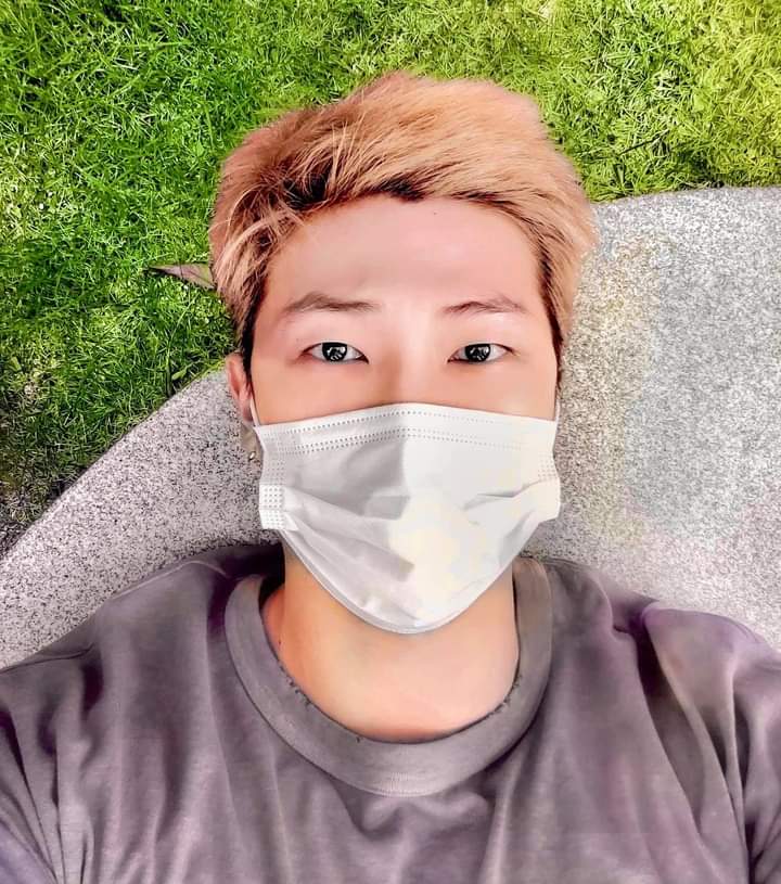 ot7loverforever's tweet photo. I think, no one can fit with nature the way our namu fits.🌱🚲🌿🦀🌳
Namjoon🤝Nature
#NamjoonDay #KimNamjoon #BangtanSonyeondan #BTS_Butter #BTSARMY #NamjoonBirthday https://t.co/m2jQa7xQwL