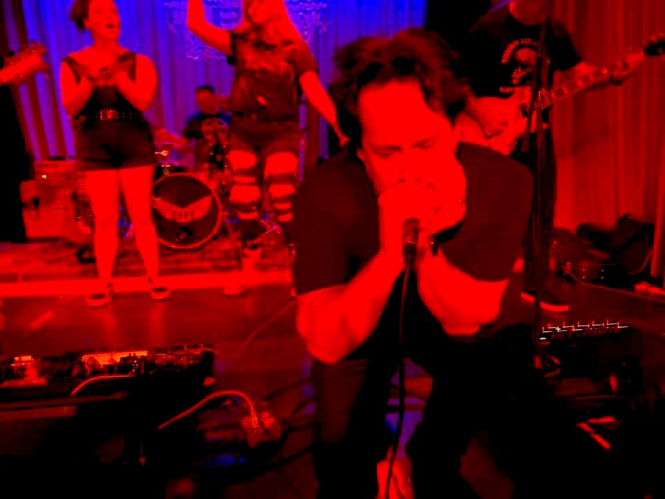 Broken Romeo (@brokenromeo) on Twitter photo 