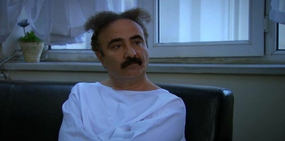 _moimoiso's tweet photo. Sabahın köründe kalkmaktan kafayı yiyeceğim.
#OnlineEğitimSart https://t.co/JRlKvr5M7I