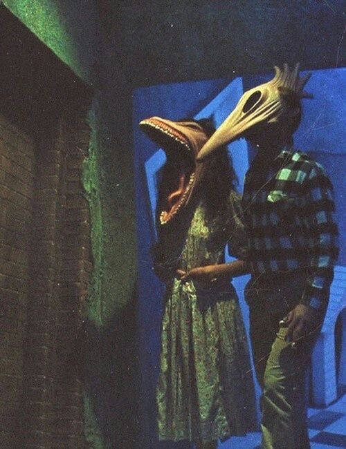 𝐭𝐡𝐞 𝐯𝐚𝐦𝐩𝐢𝐫𝐚 𝐬𝐡𝐨𝐰 🪦 (@horrorsthetics) on Twitter photo 