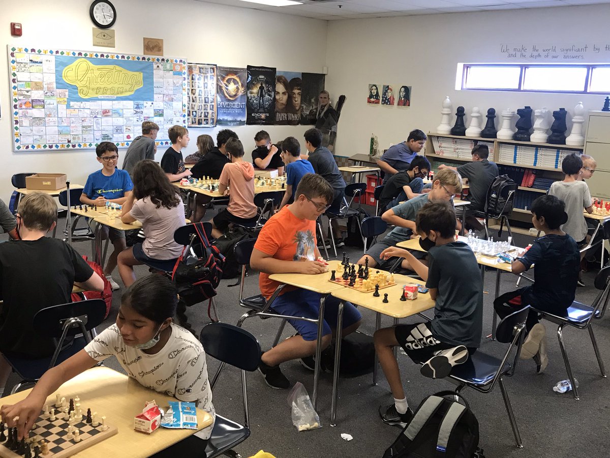 WillisChess's tweet photo. Chess Club is rockin on a Tuesday afternoon. @WillisFirebirds @ChandlerUnified https://t.co/2j5OYjfUAU
