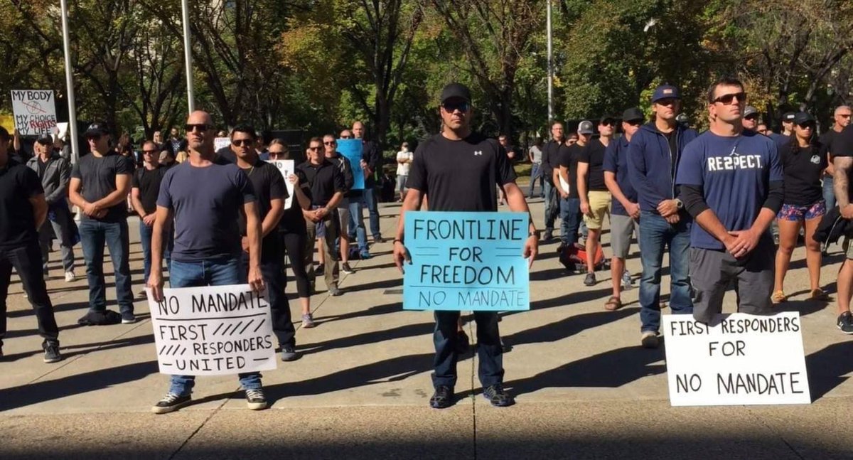 apropoofnothing's tweet image. Today in Calgary Alberta, Police, Ems and Firefighters stood in silence for an hour against juice mandates.
