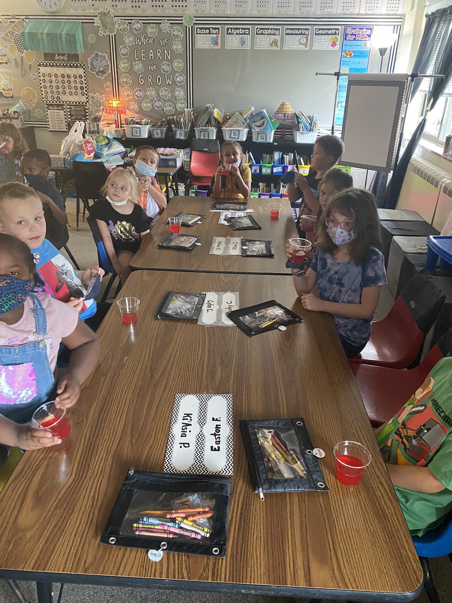 TeachyThomas's tweet photo. First grade enjoying a little jitter juice to calm our nerves❤️ @swartz_creek  @SyringDragons https://t.co/OGyzmcvI5U