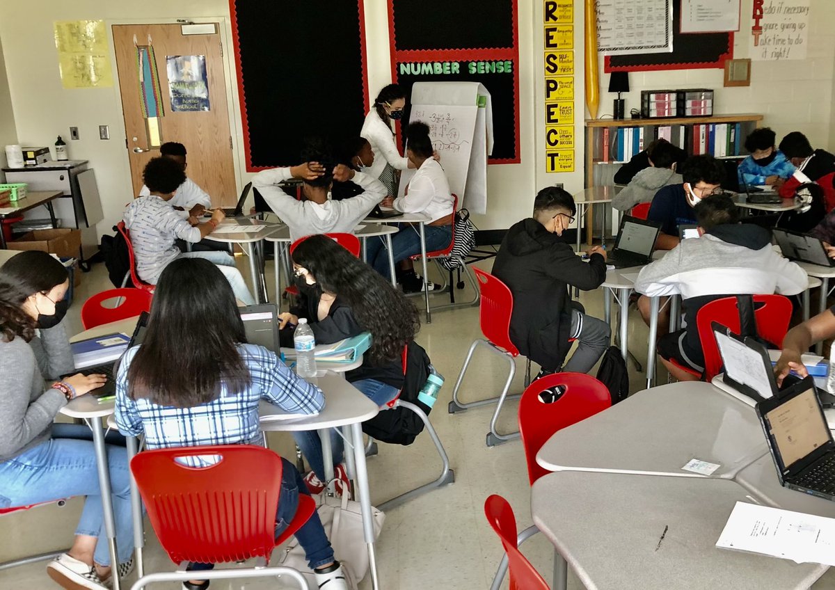 MsVelezNC's tweet photo. Teachers are working hard to ensure our Ss are learning. Thank you for all you do. 😎🏫📚✏️🧮📊👩🏻‍🏫 https://t.co/awPHR2Pstb