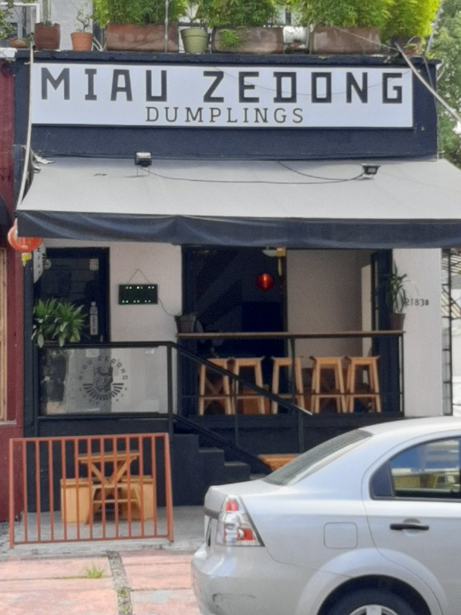 drelatsg's tweet image. Esto les gustará a @manugonzalezmar @FranzProfesor @puentani #mastersofnaming