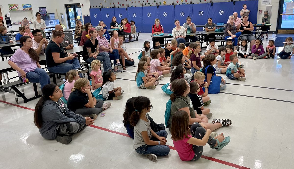 GrantElemNPS's tweet photo. Our first Prime Time Family Reading Night was a hit! We had 29 families gather to eat pizza, receive a couple of books to take home, and hear some awesome stories! #npspanthers https://t.co/qEsc5R9s4q