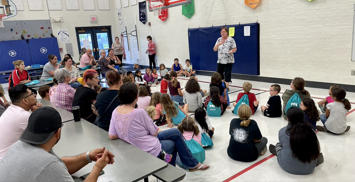 GrantElemNPS's tweet photo. Our first Prime Time Family Reading Night was a hit! We had 29 families gather to eat pizza, receive a couple of books to take home, and hear some awesome stories! #npspanthers https://t.co/qEsc5R9s4q