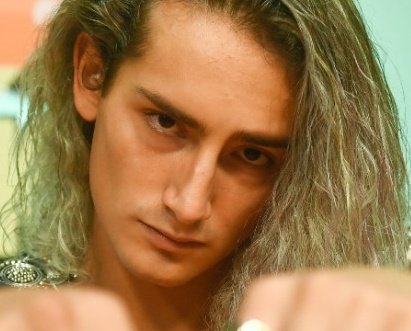 veNOMagR's tweet photo. tw // el tarzan 

esta clase de tipejo le gustaba al joaquin bondoni?? JAJAJAJAJAJAJJQJAJAJWJSJSJAJAJWJWJJWKWKW https://t.co/XLuUBVdYzI