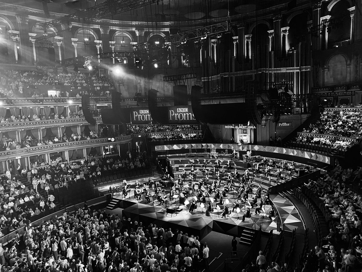 Indescribable feeling tonight. Thank you <a href="/BBCRadio3/">BBC Radio 3</a> <a href="/bbcproms/">BBC Proms</a> <a href="/the_halle/">The Hallé</a> - mind blown