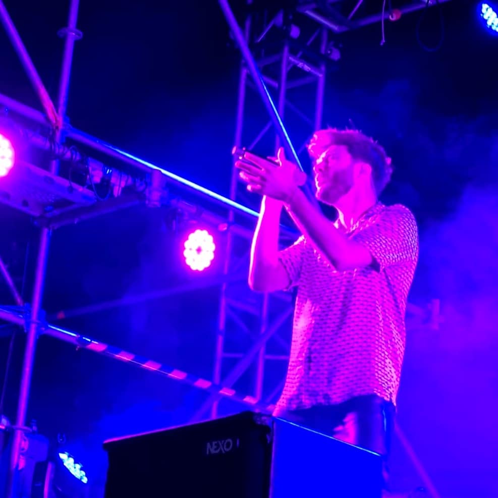GuadalajaraAyto's tweet photo. 🎶🎸 Acaba el ciclo de conciertos #Guadapop por el que han pasado @NilMoliner, Blas Cantó y @AnaMenaMusic ¡Un gusto escucharos! https://t.co/IuNJ5E9IZS