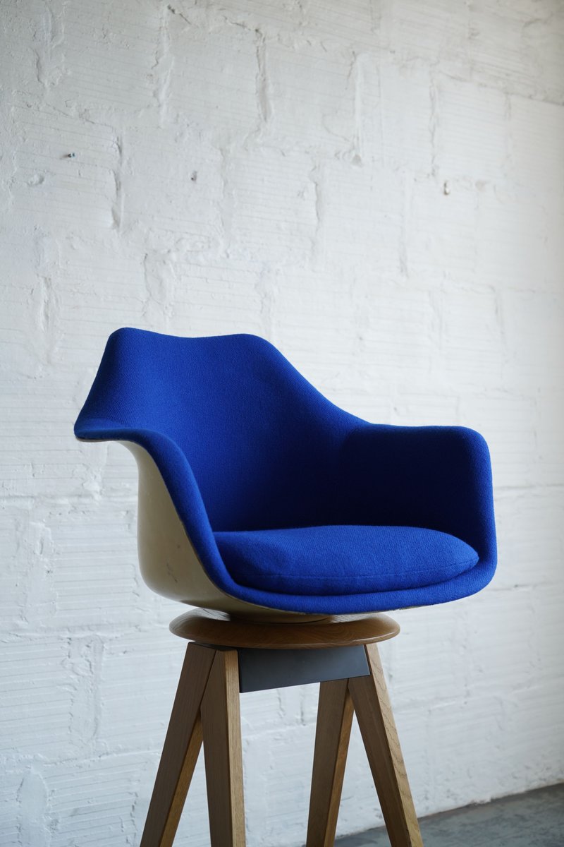 thegoodmod's tweet image. Reupholstered in a beautiful Klein Blue!