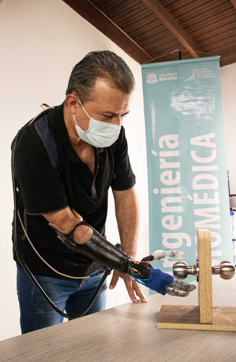 cacifuentesg's tweet photo. Our soft-robotics prosthetic hand 🦾 was successfully tested with patients #PrExHandProject

@protesisavanza @H_Wurdemann @mehran_moazen @orionramos @MarcelaMuneraR @CBECIJG @Escuelaing @RAEngGlobal @SoftHaptics @uclrobotics https://t.co/sTcv3qU9O5